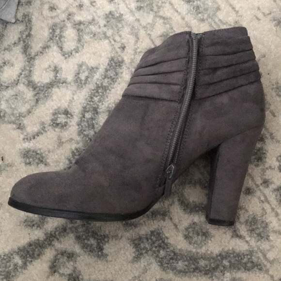 Suede booties - Picture 3 of 4